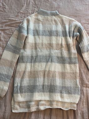 GAP Striped Turtleneck Sweater in Cream, Beige & Gray
